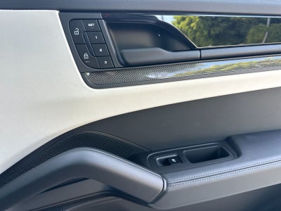2026 Porsche Cayenne Cayenne GTS Coupe