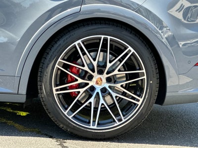 2026 Porsche Cayenne GTS Coupe