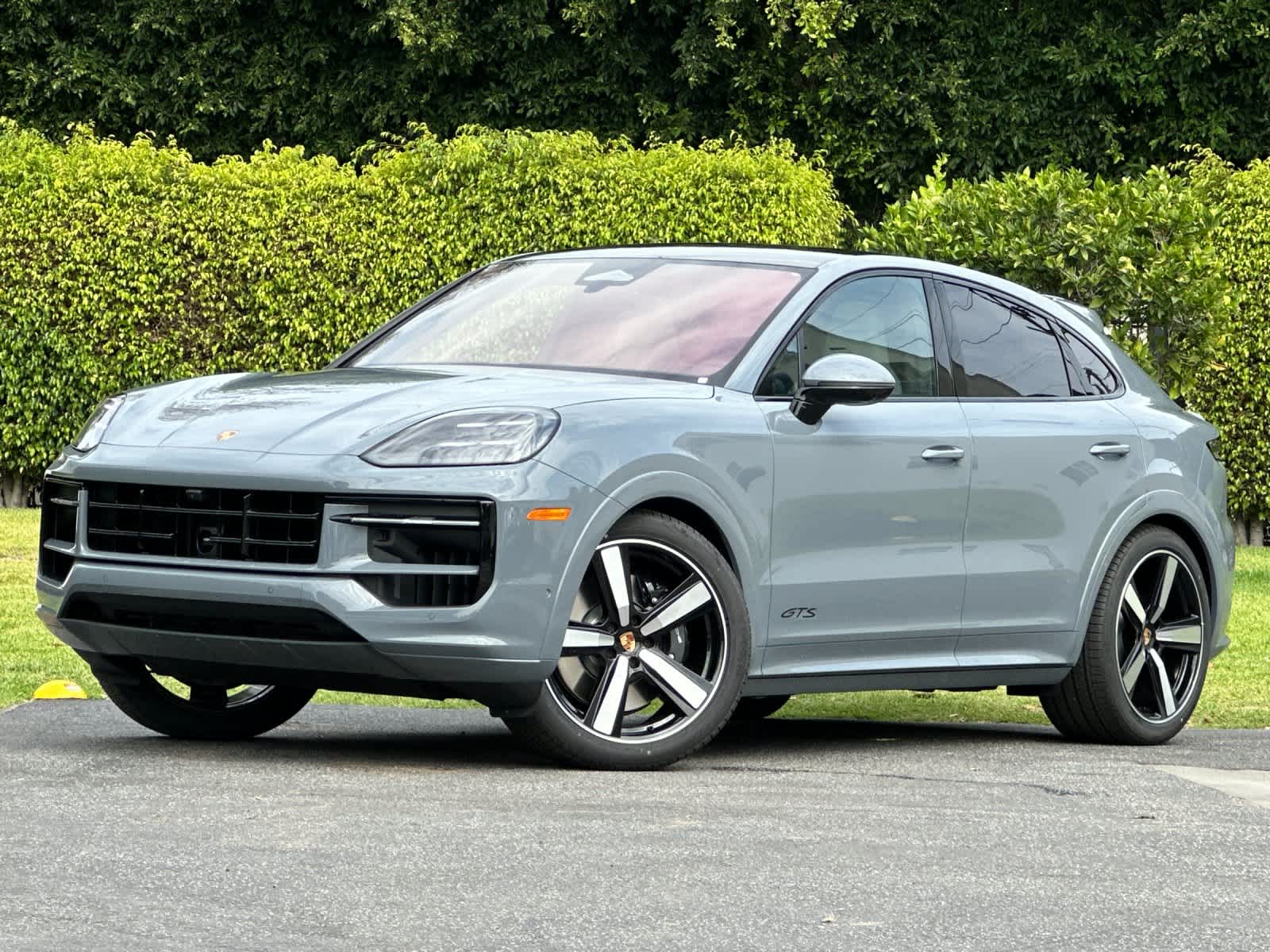 2026 Porsche Cayenne Cayenne GTS Coupe