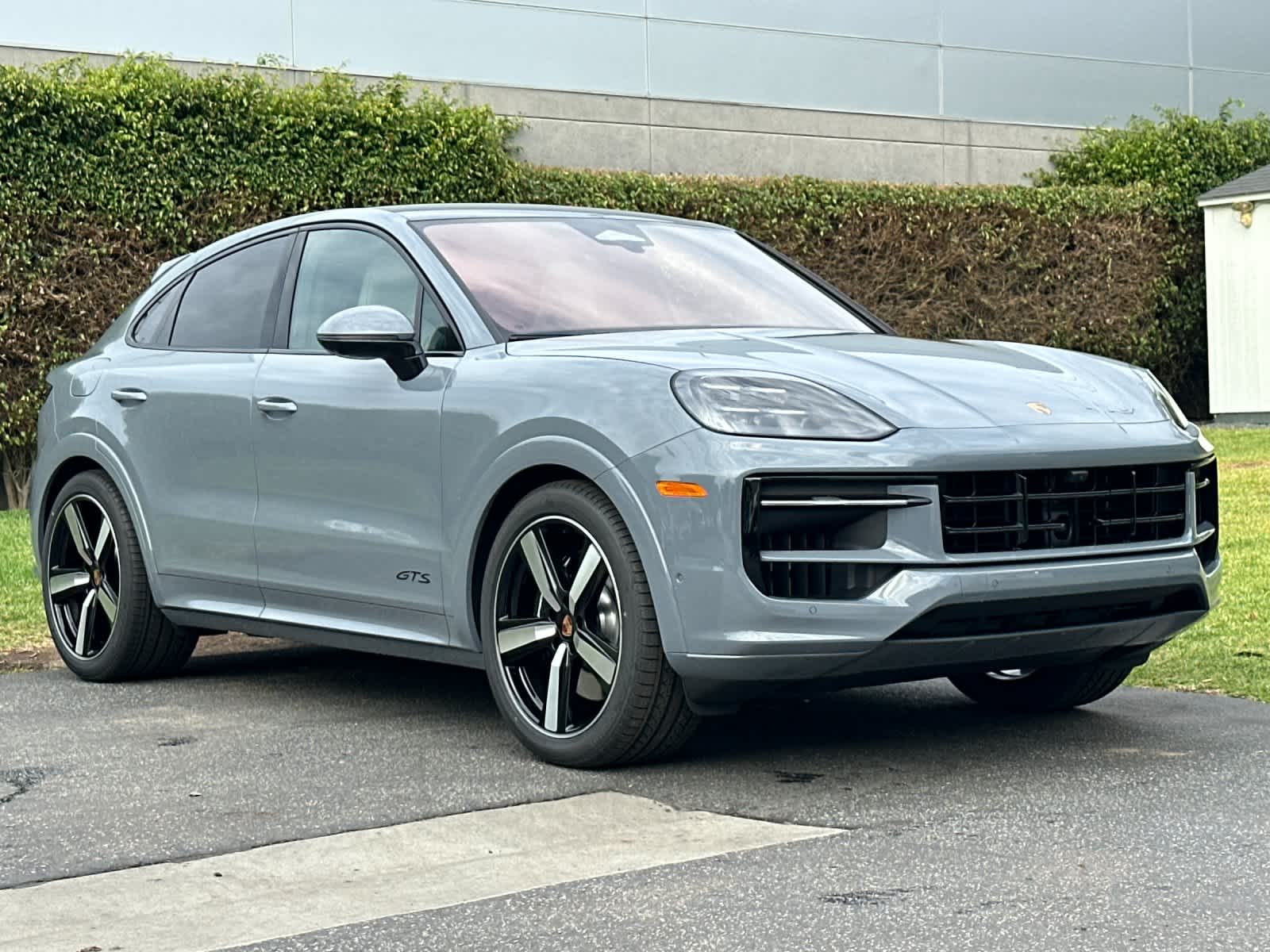2026 Porsche Cayenne Cayenne GTS Coupe