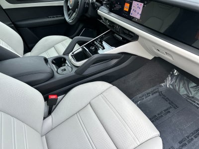2026 Porsche Cayenne Cayenne GTS Coupe