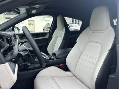 2026 Porsche Cayenne Cayenne GTS Coupe