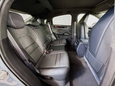 2025 Porsche Cayenne GTS Coupe