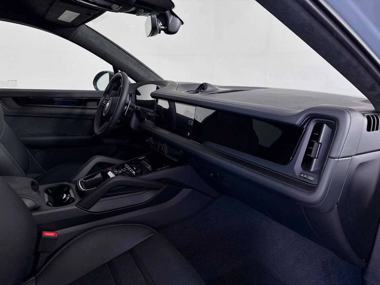 2025 Porsche Cayenne GTS Coupe