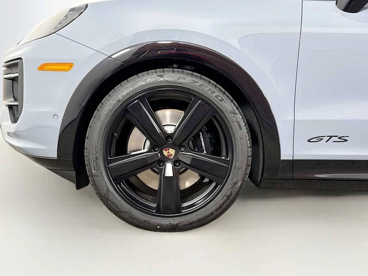 2025 Porsche Cayenne GTS Coupe