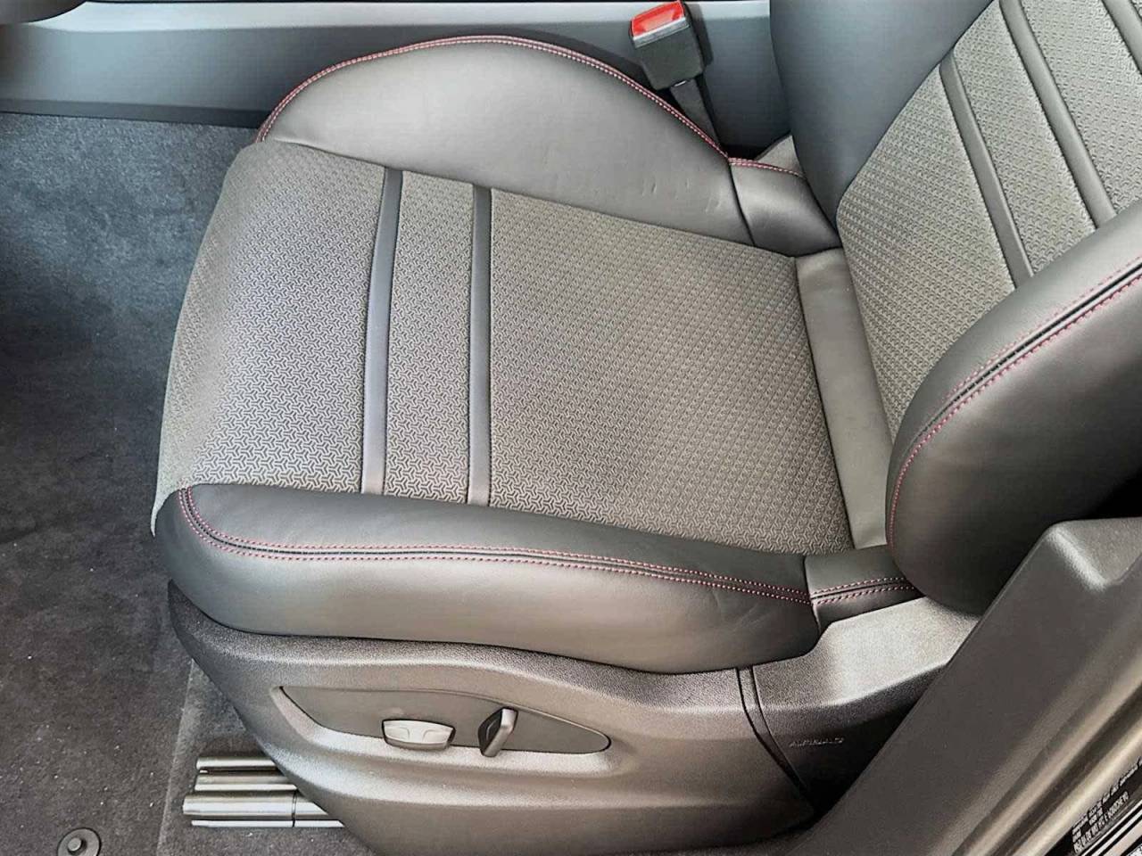 2026 Porsche Cayenne GTS