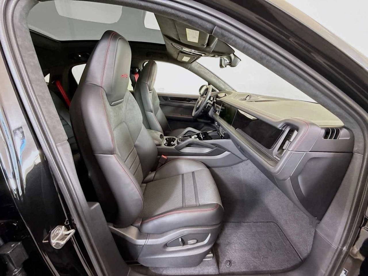 2026 Porsche Cayenne GTS