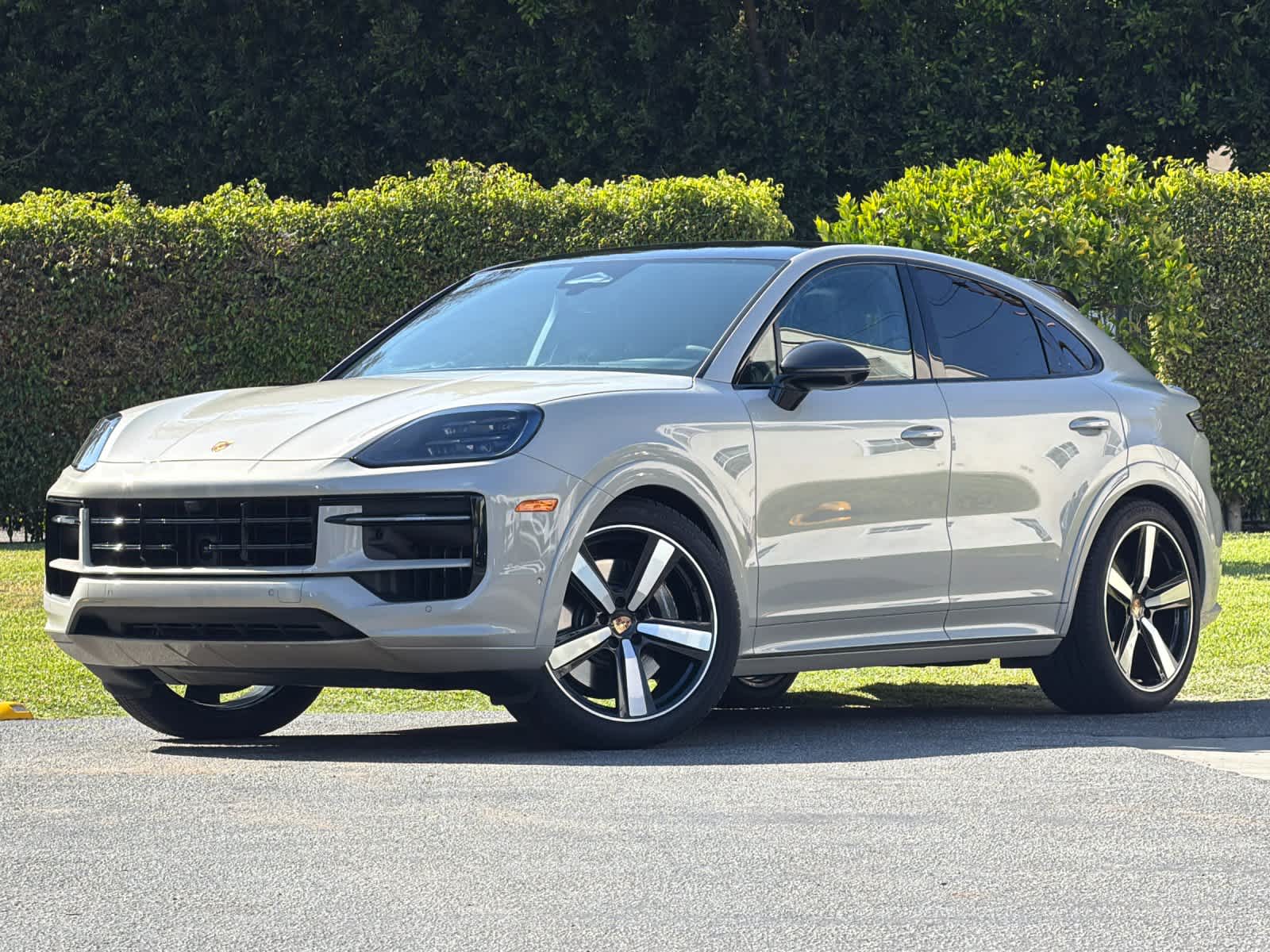 2026 Porsche Cayenne Cayenne GTS Coupe