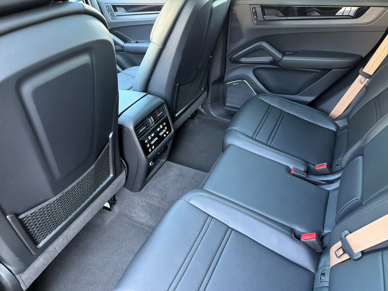 2026 Porsche Cayenne Cayenne GTS Coupe
