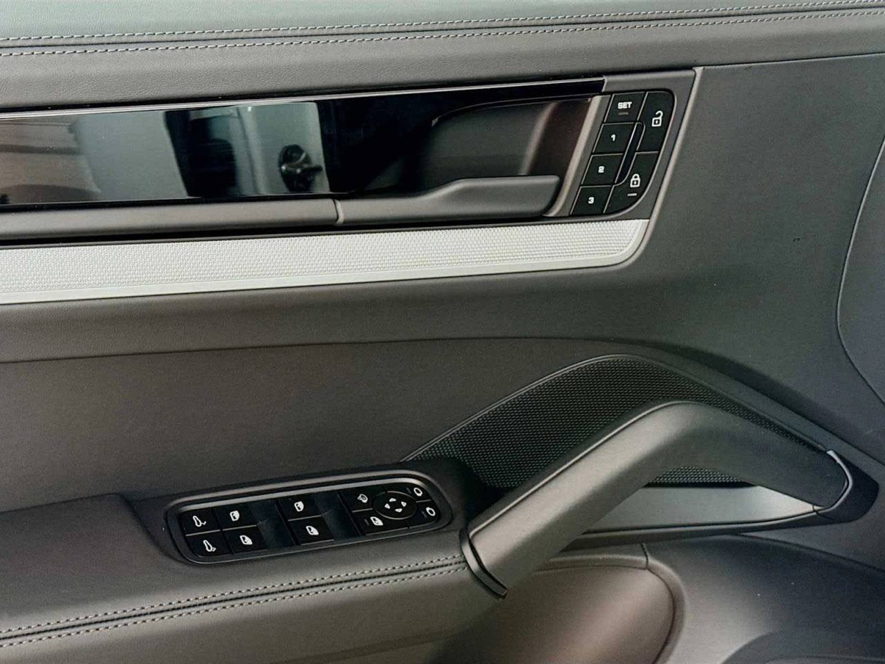 2026 Porsche Cayenne S