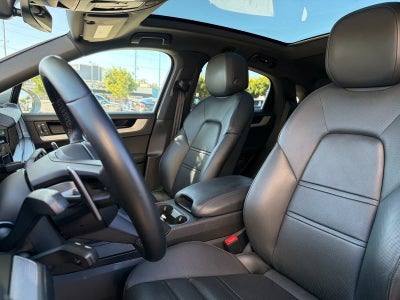 2024 Porsche Cayenne Cayenne S Coupe