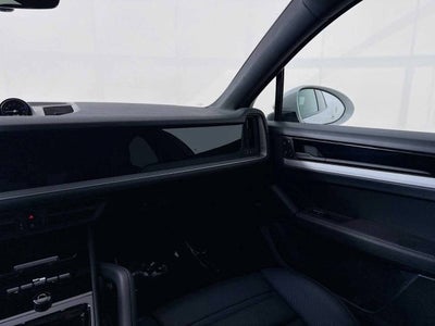 2024 Porsche Cayenne S