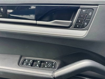 2025 Porsche Cayenne S Coupe