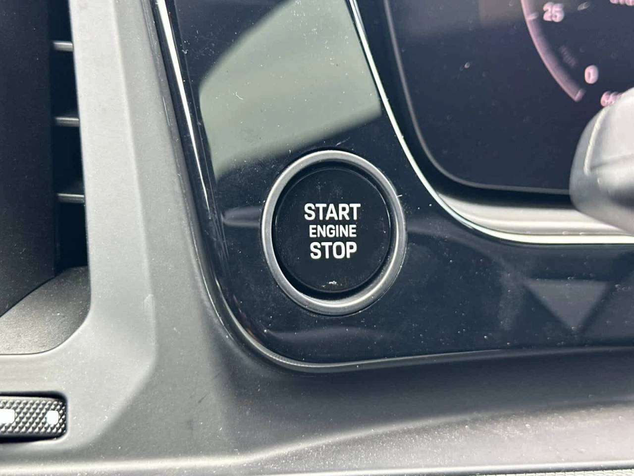 2025 Porsche Cayenne S Coupe