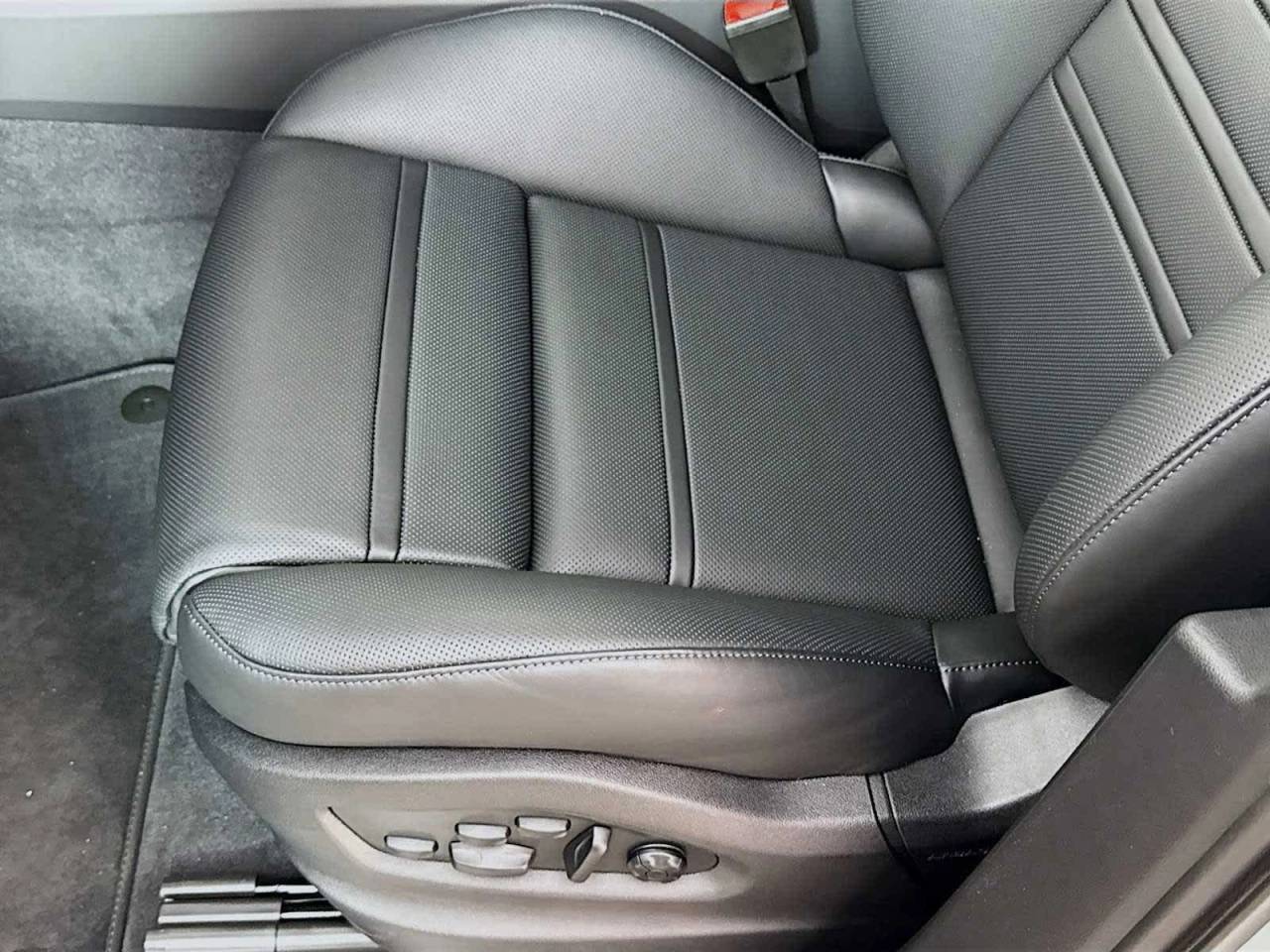 2026 Porsche Cayenne S Coupe