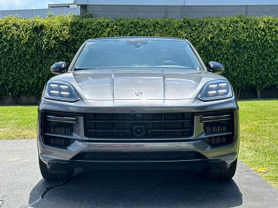2025 Porsche Cayenne Turbo E-Hybrid Coupe