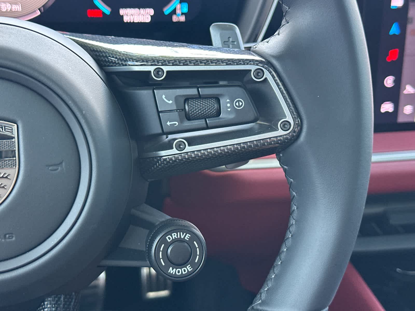 2025 Porsche Cayenne Turbo E-Hybrid Coupe