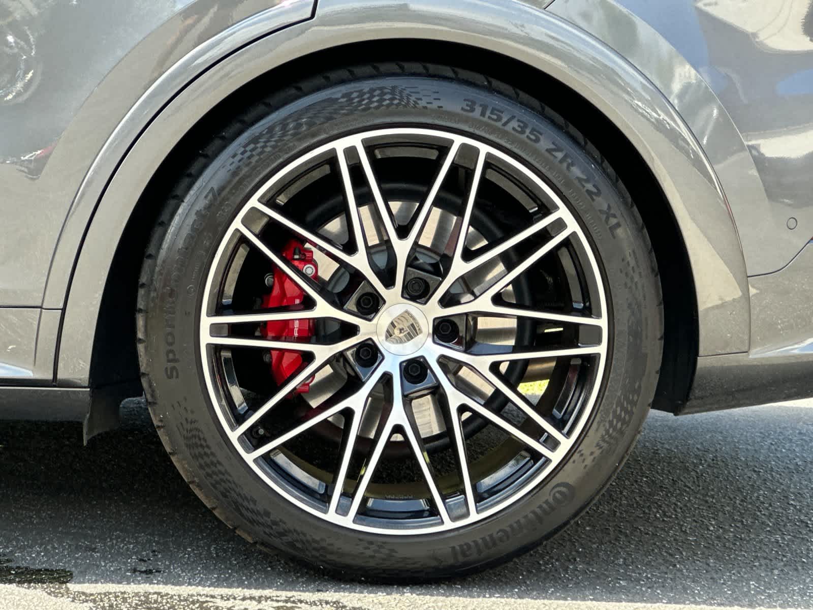 2025 Porsche Cayenne Turbo E-Hybrid Coupe