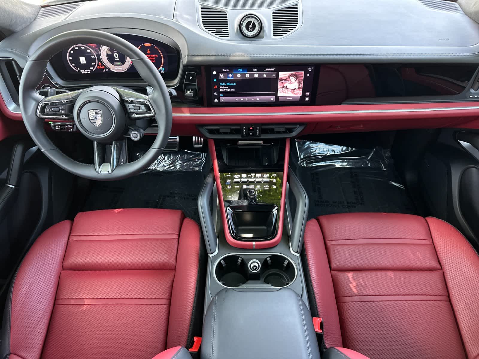 2025 Porsche Cayenne Turbo E-Hybrid Coupe