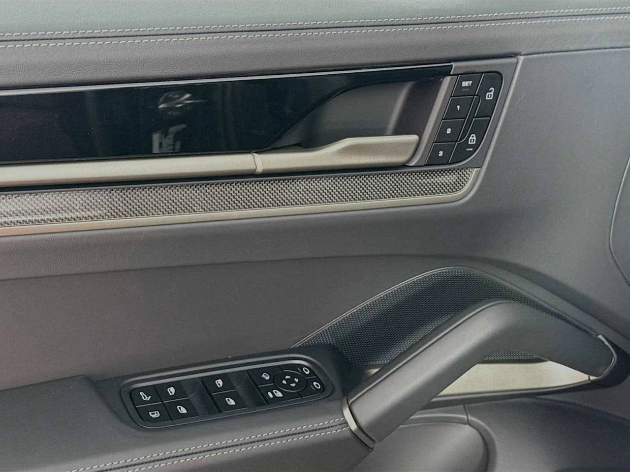 2026 Porsche Cayenne Turbo E-Hybrid