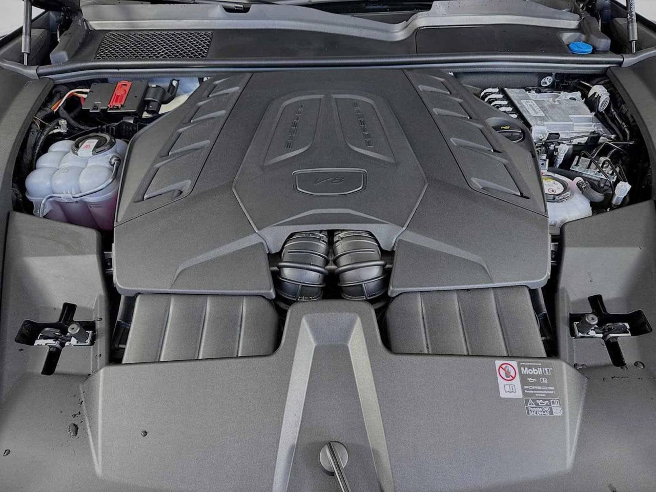 2026 Porsche Cayenne Turbo E-Hybrid