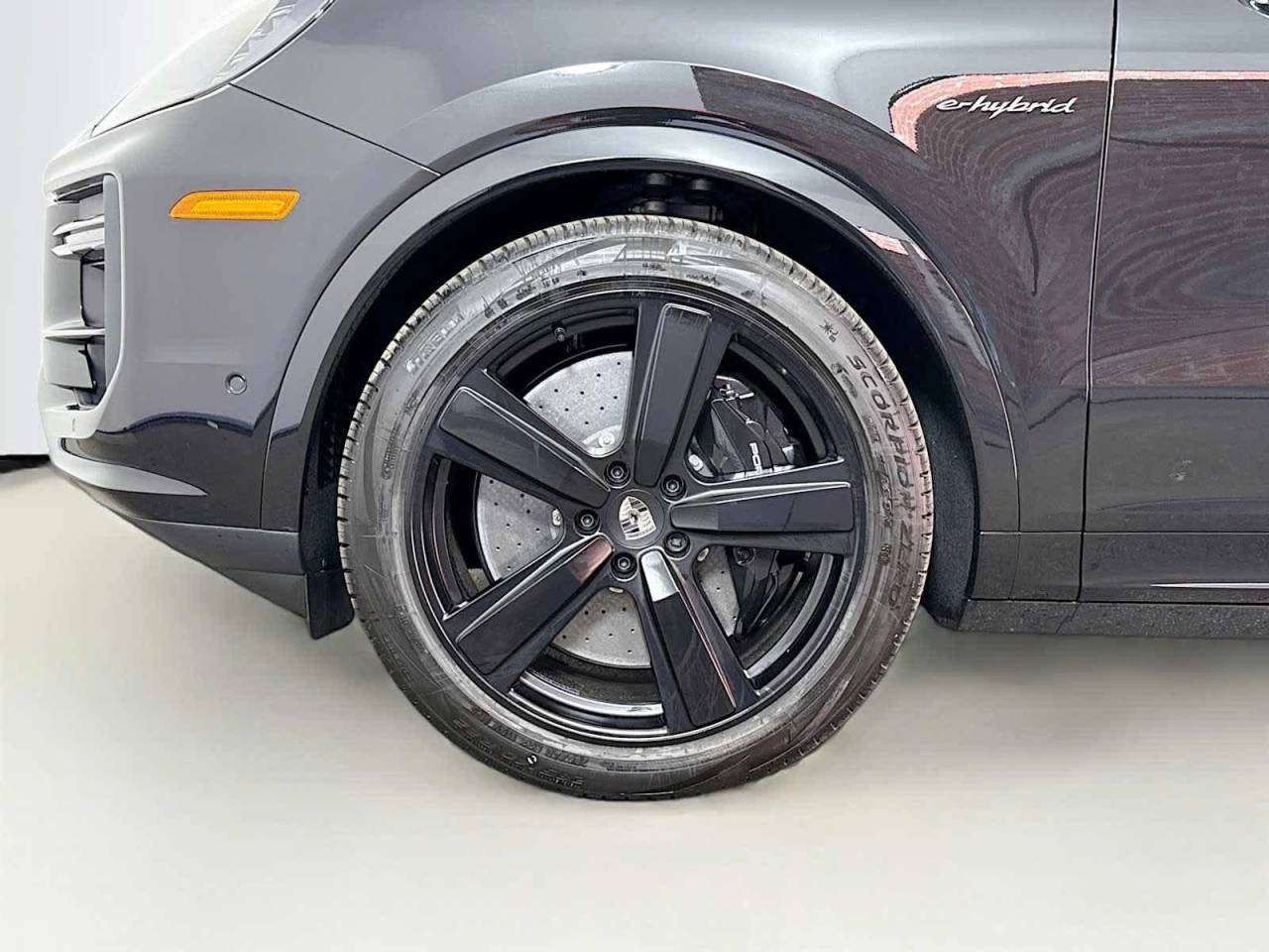 2026 Porsche Cayenne Turbo E-Hybrid