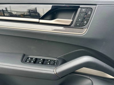 2026 Porsche Cayenne Turbo E-Hybrid Coupe