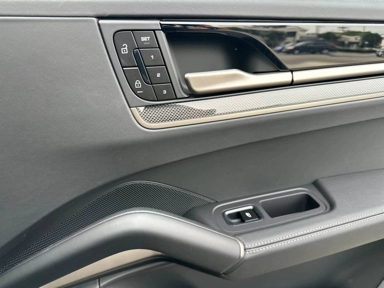 2026 Porsche Cayenne Turbo E-Hybrid Coupe