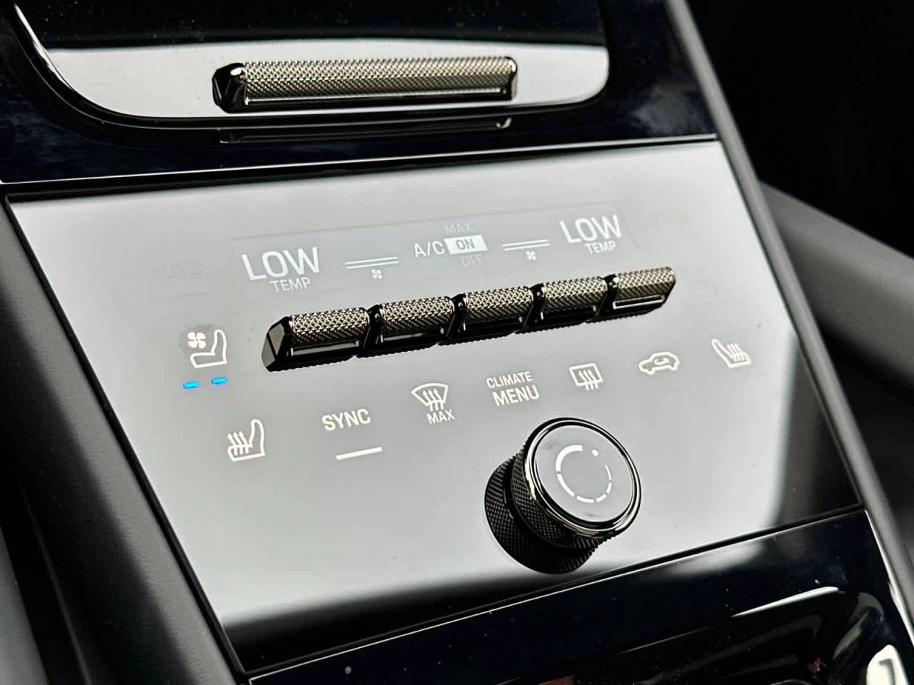 2026 Porsche Cayenne Turbo E-Hybrid Coupe