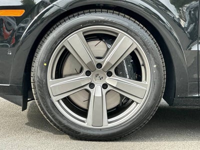 2026 Porsche Cayenne Turbo E-Hybrid Coupe