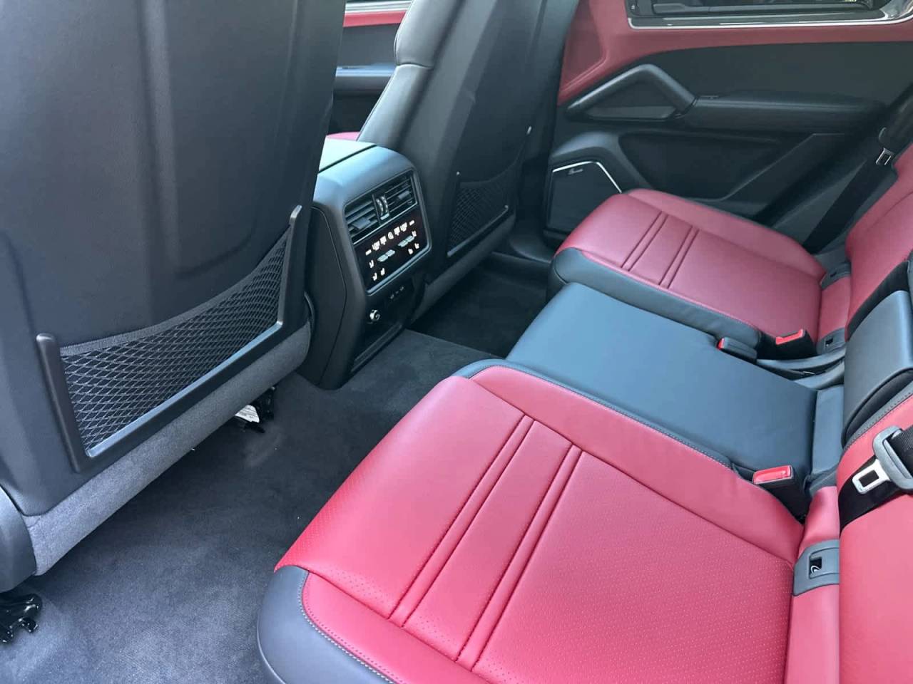 2026 Porsche Cayenne Turbo E-Hybrid Coupe