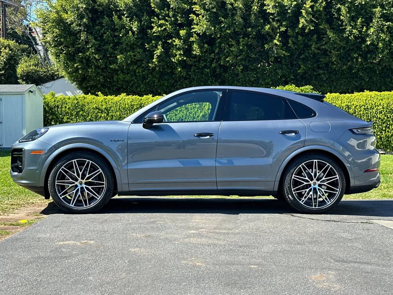 2026 Porsche Cayenne Turbo E-Hybrid Coupe