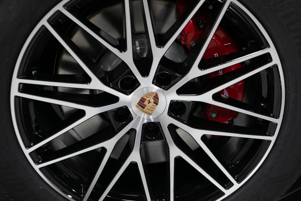 2026 Porsche Cayenne S E-Hybrid Coupe