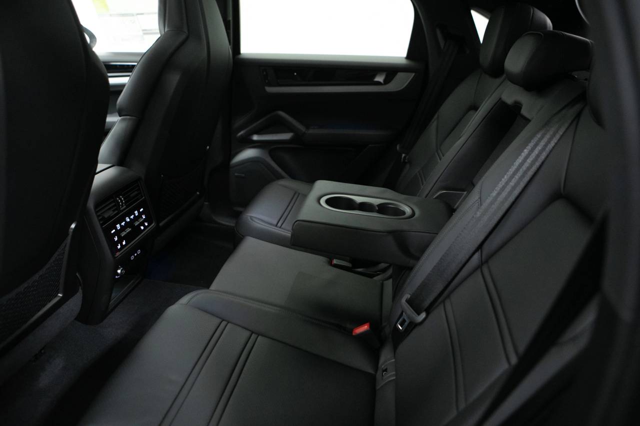 2026 Porsche Cayenne S E-Hybrid Coupe