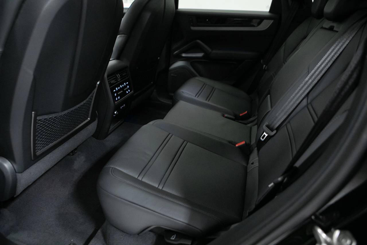 2026 Porsche Cayenne S E-Hybrid Coupe