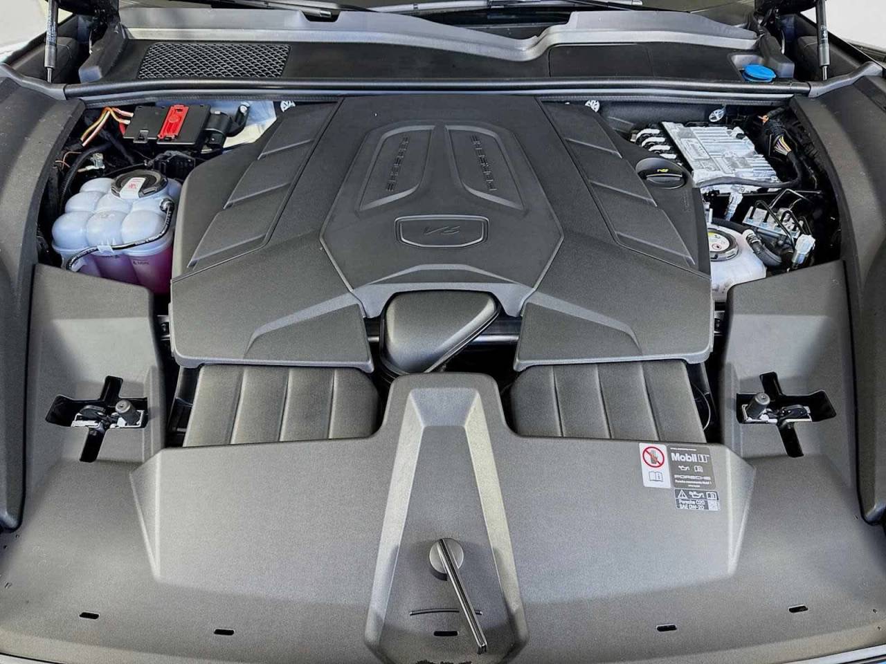 2026 Porsche Cayenne S E-Hybrid