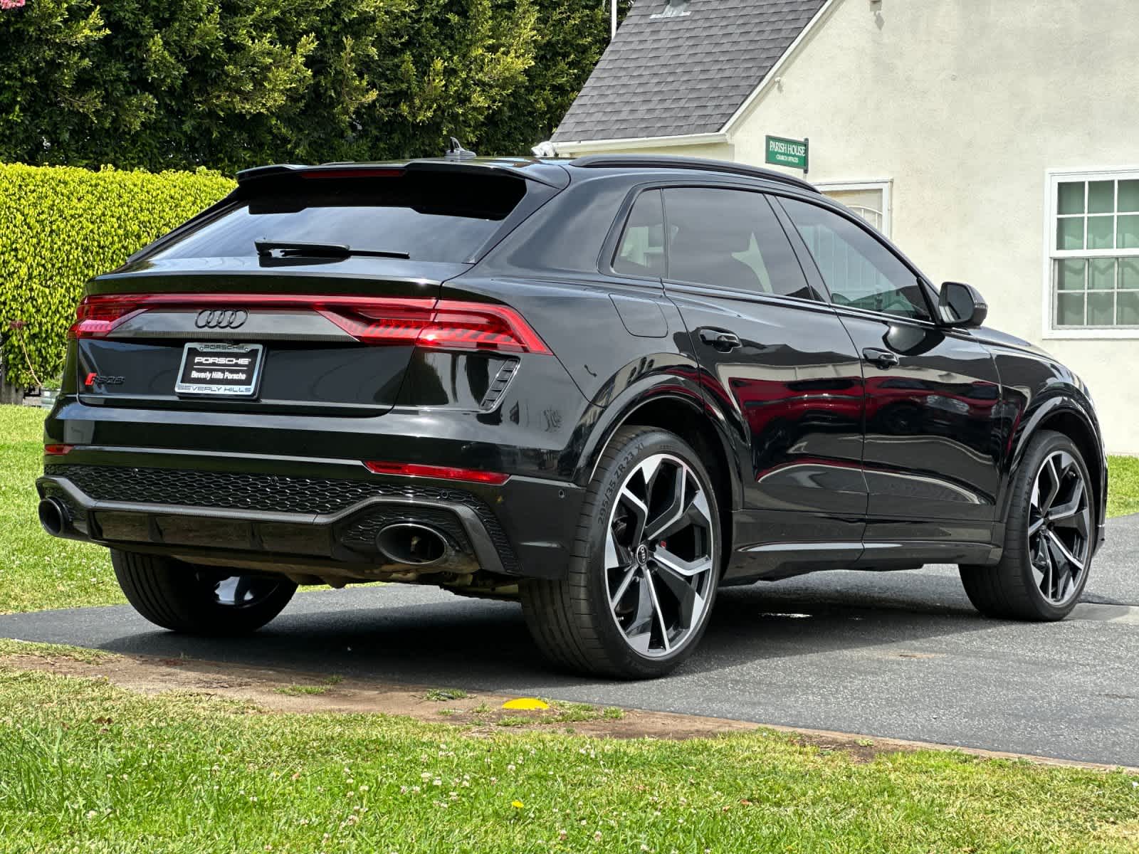 2023 Audi RS Q8 Base