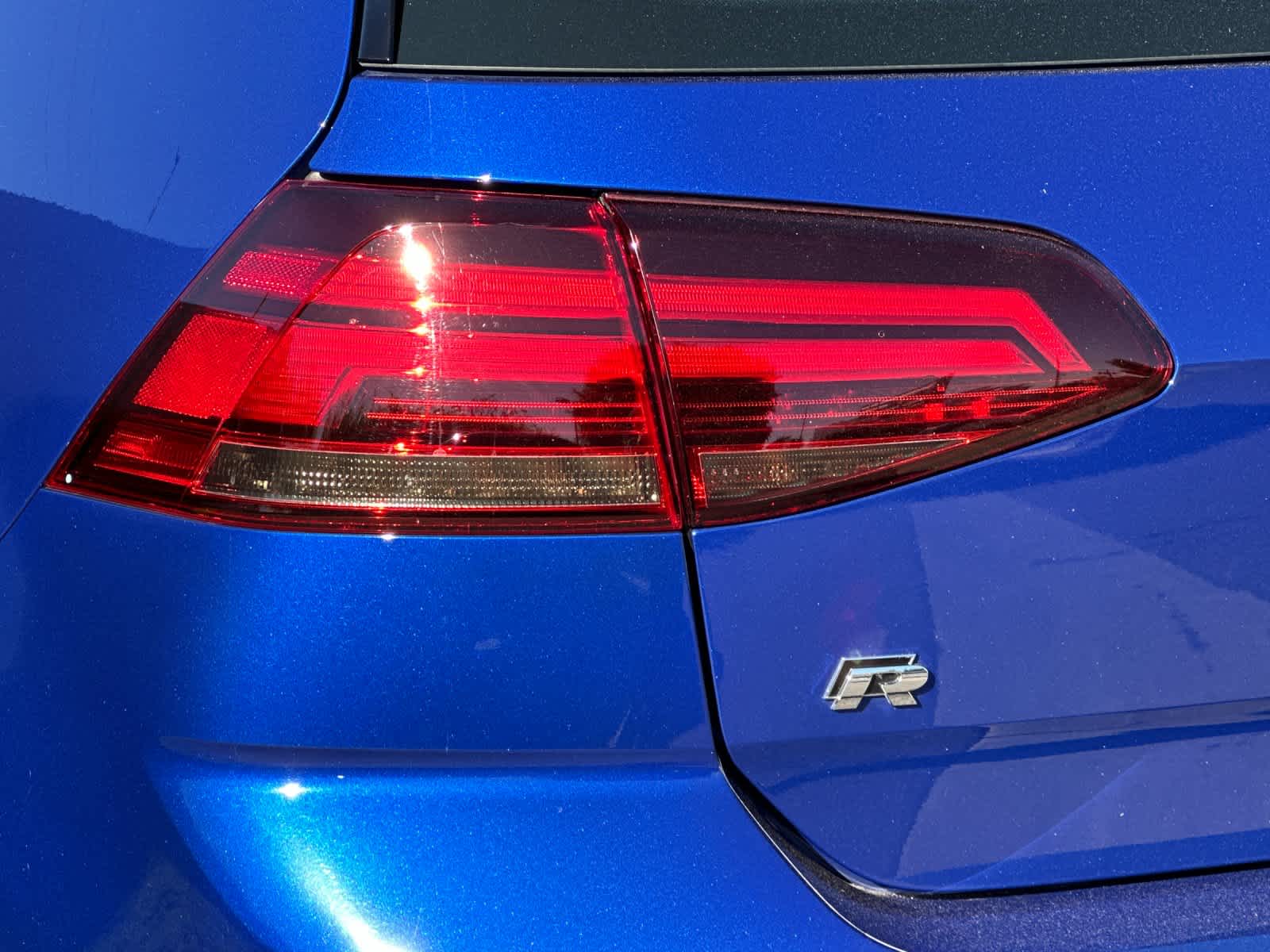 2019 Volkswagen Golf R 2.0T DSG w/DCC/Nav