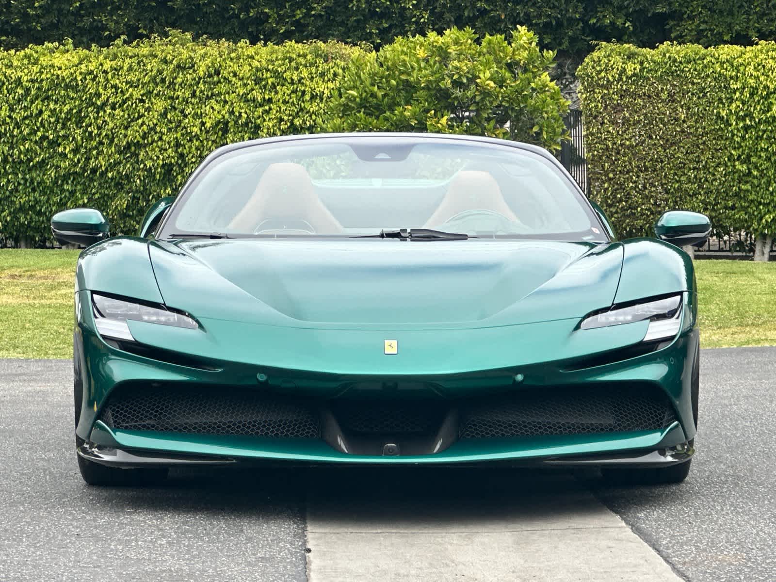 2024 Ferrari SF90 Spider Base