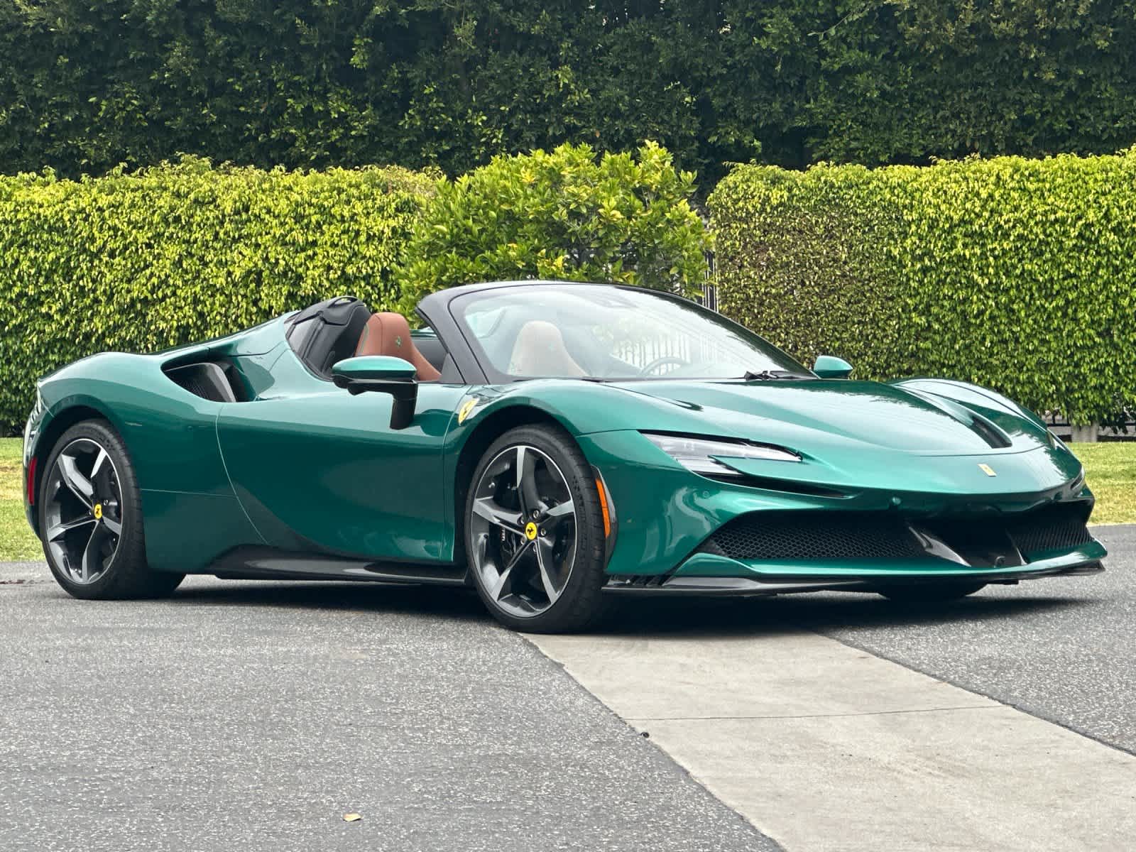 2024 Ferrari SF90 Spider Base