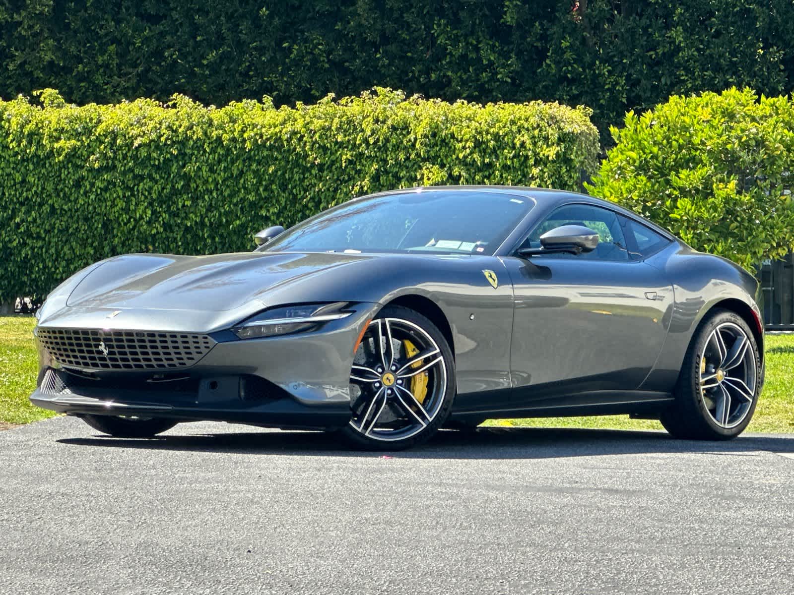 2021 Ferrari Roma Base
