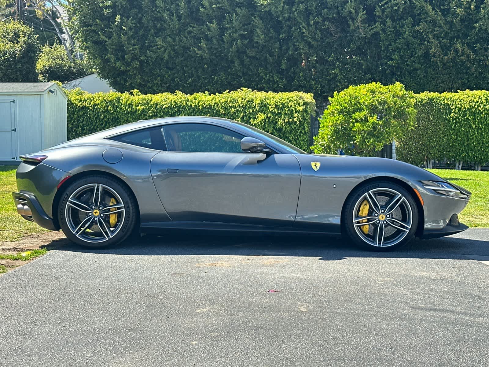 2021 Ferrari Roma Base