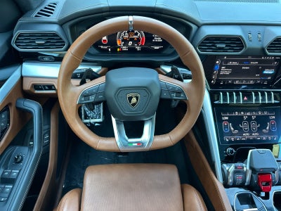 2020 Lamborghini Urus Base