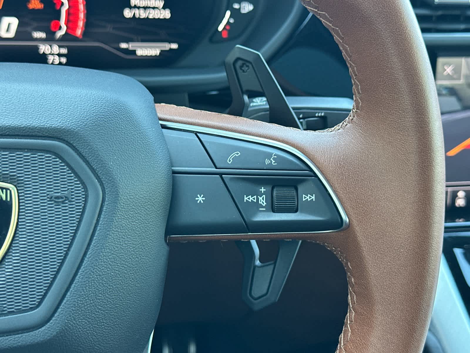 2020 Lamborghini Urus Base