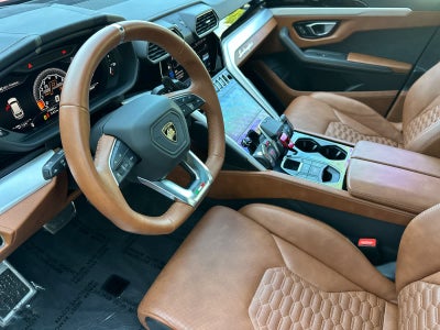 2020 Lamborghini Urus Base