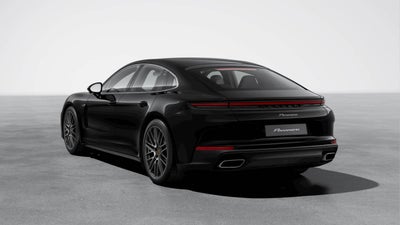 2026 Porsche Panamera RWD