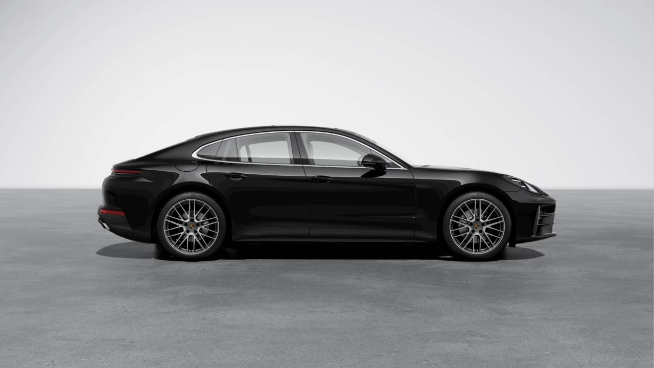2026 Porsche Panamera RWD