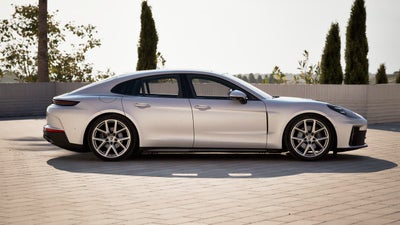 2027 Porsche Panamera Panamera
