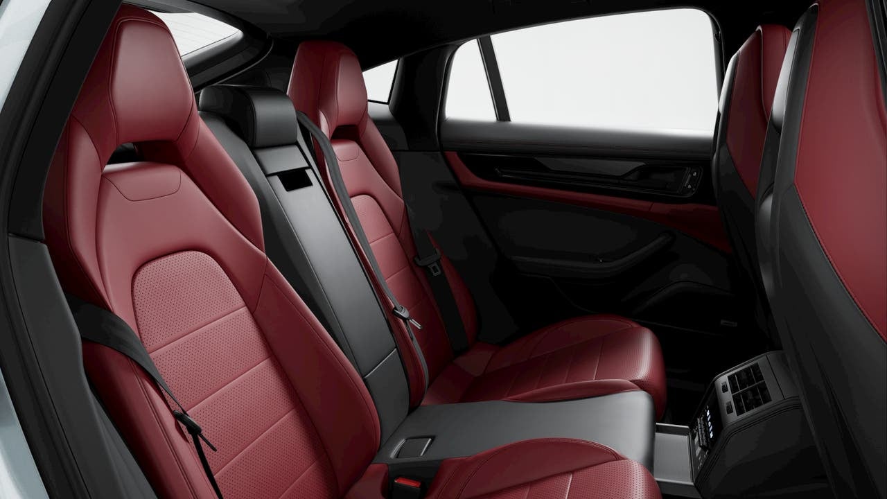 2026 Porsche Panamera Base