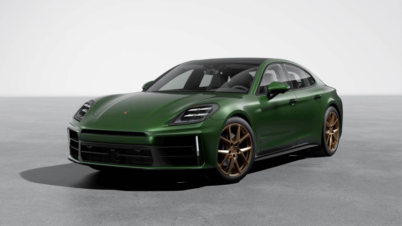 2026 Porsche Panamera 4